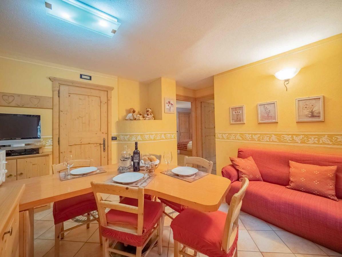 La Corte Appartamenti Livigno Exterior foto